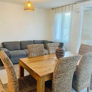 https://almanarre.fr-provencehotel.com