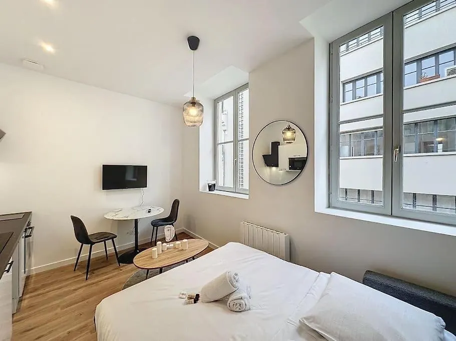Cosy Studio, Centre Ville Thomassin 3 Lyon Apartment
